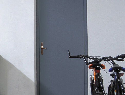 Portes de service intérieures 